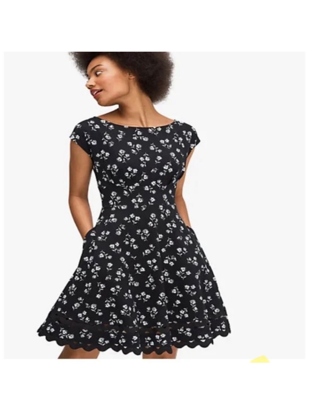 Kate Spade Floral
Dandelion Ponte Dress 
NWOT  M white and black